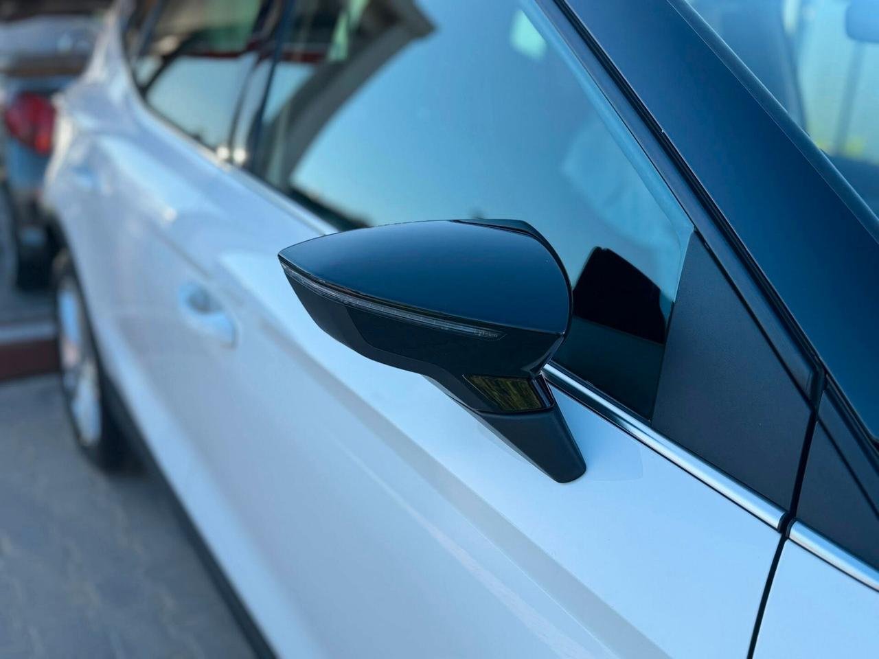 Seat Arona 1.0 TGI FR OK NEOPATENTATI
