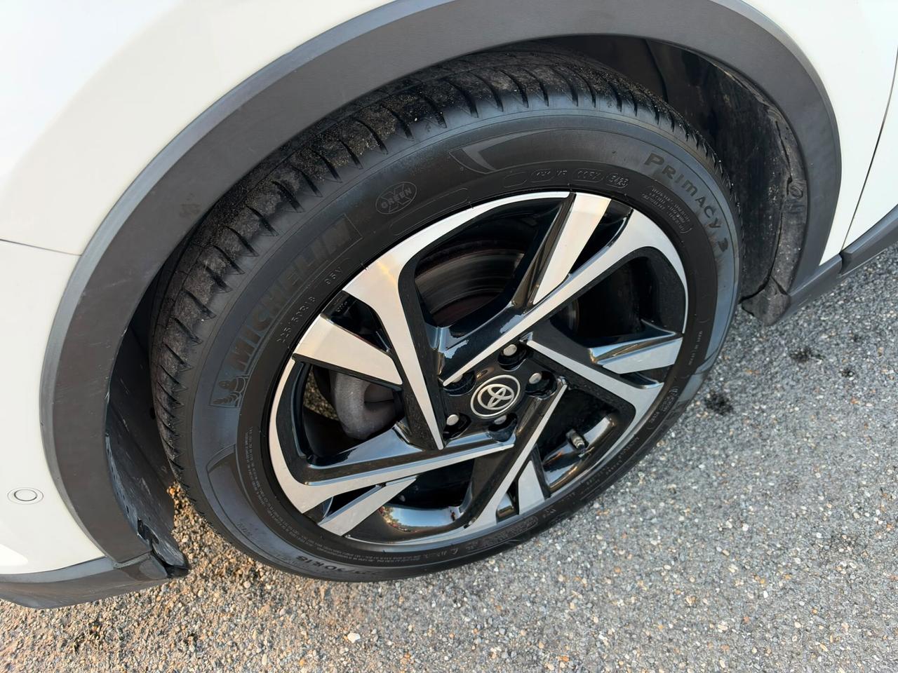 Toyota C-HR 1.8 Hybrid E-CVT Lounge