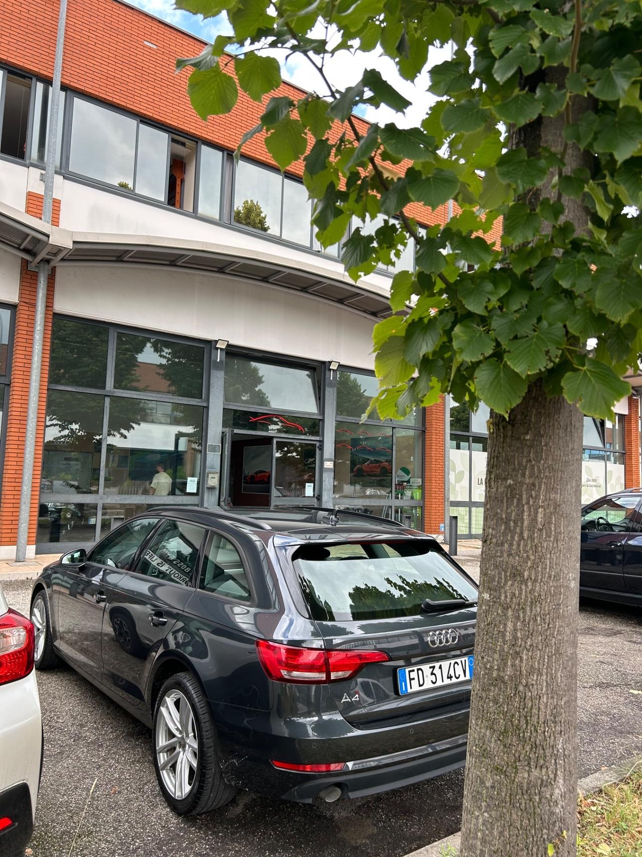 Audi A4 Avant 2.0 TDI 150 CV ultra S tronic Business Sport