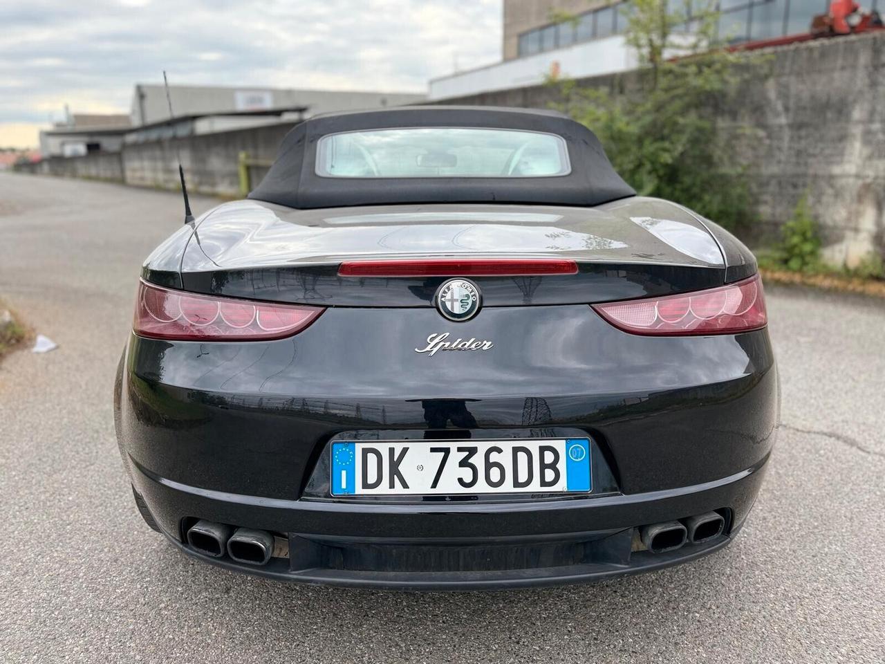 Alfa Romeo Spider 2.2 JTS