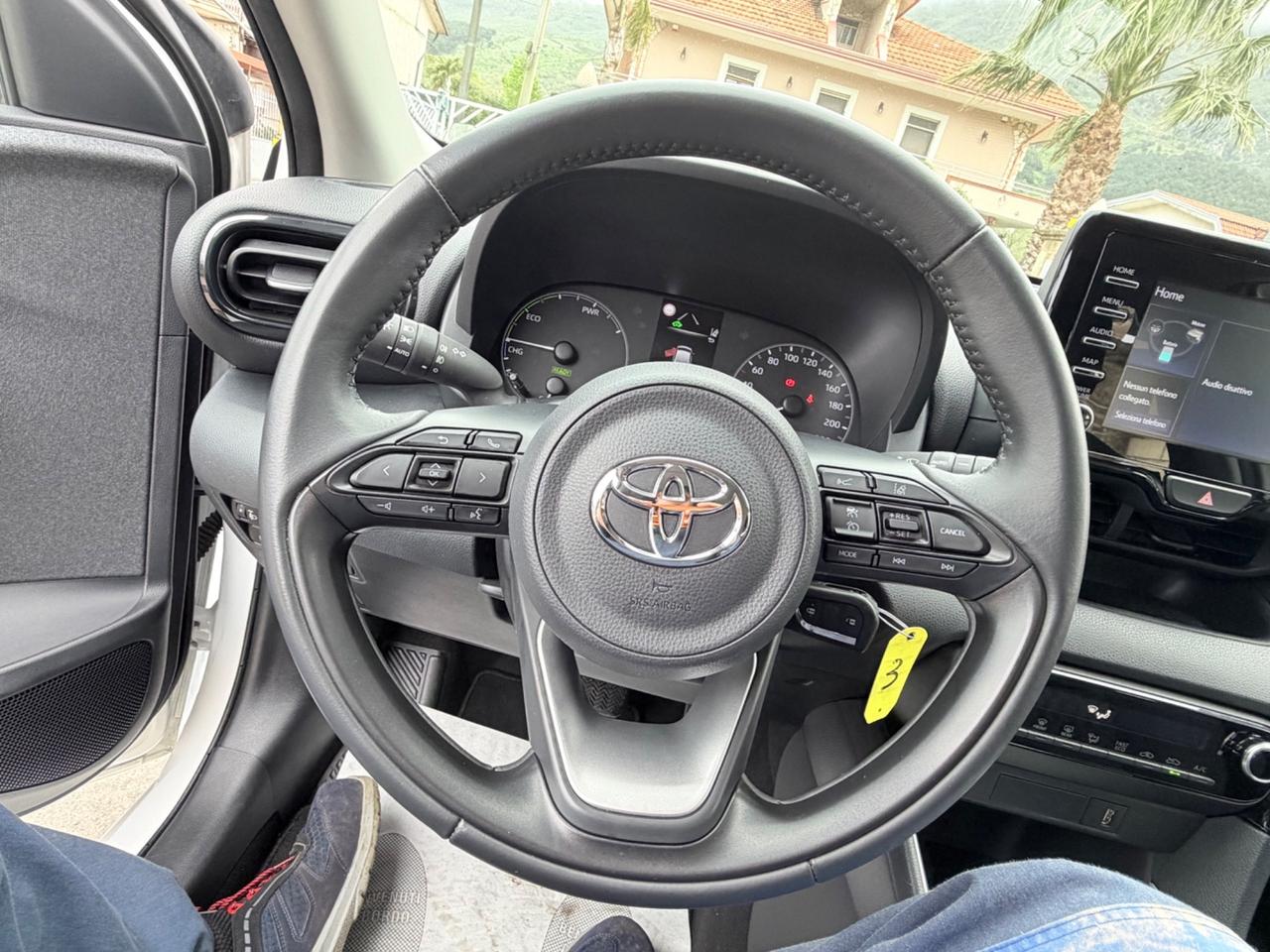 Toyota Yaris 1.5 Hybrid 5 porte Business