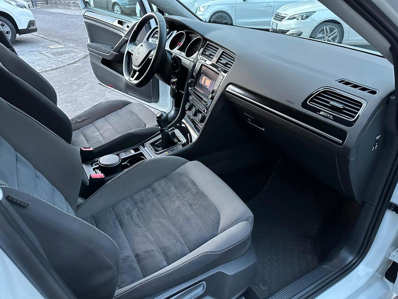 Volkswagen Golf 2.0 TDI 5p. Highline BlueMotion Technology