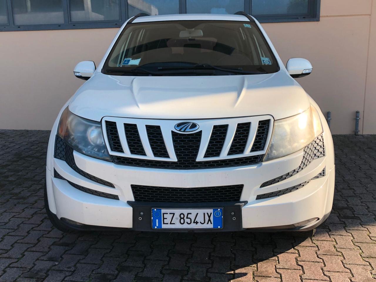 Mahindra XUV500 2.2 16V AWD W8 7 POSTI