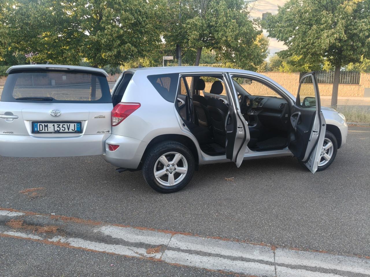 Toyota RAV 4 RAV4 2.2 D-4D 4x4