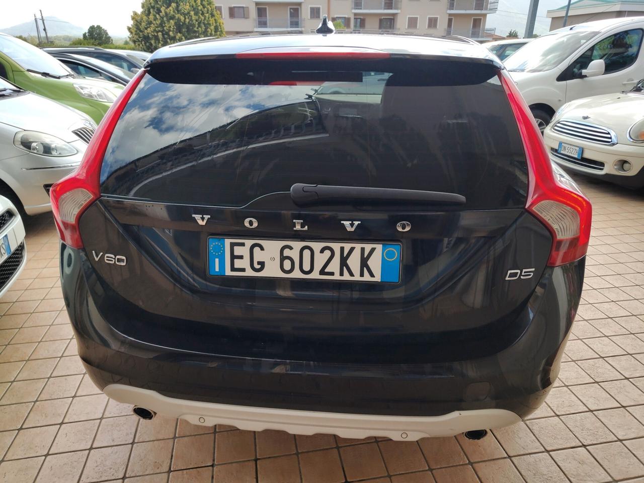 Volvo V60 D5 Geartronic Summum