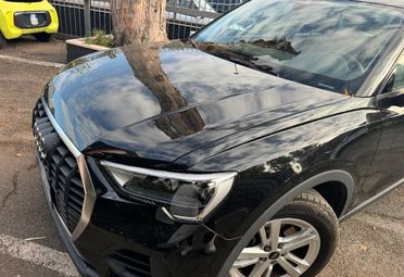 Audi Q3 35 TDI 150CV S-TRONIC BUSINESS ( FARI LED - VIRTUAL COCKPIT MIRROR PDC-ADAPTIVE CRUISE )