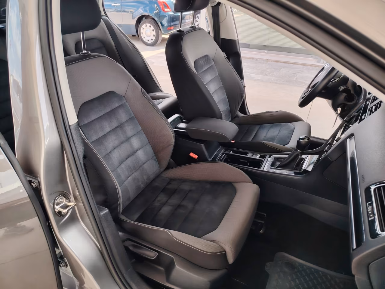 Volkswagen Golf 2.0 TDI 5p. Highline BlueMotion Technology