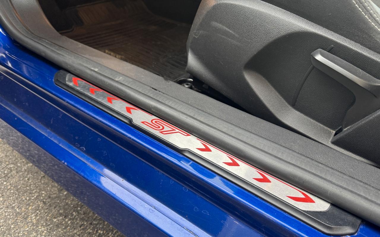 Ford Fiesta 1.6 182CV 3 porte ST