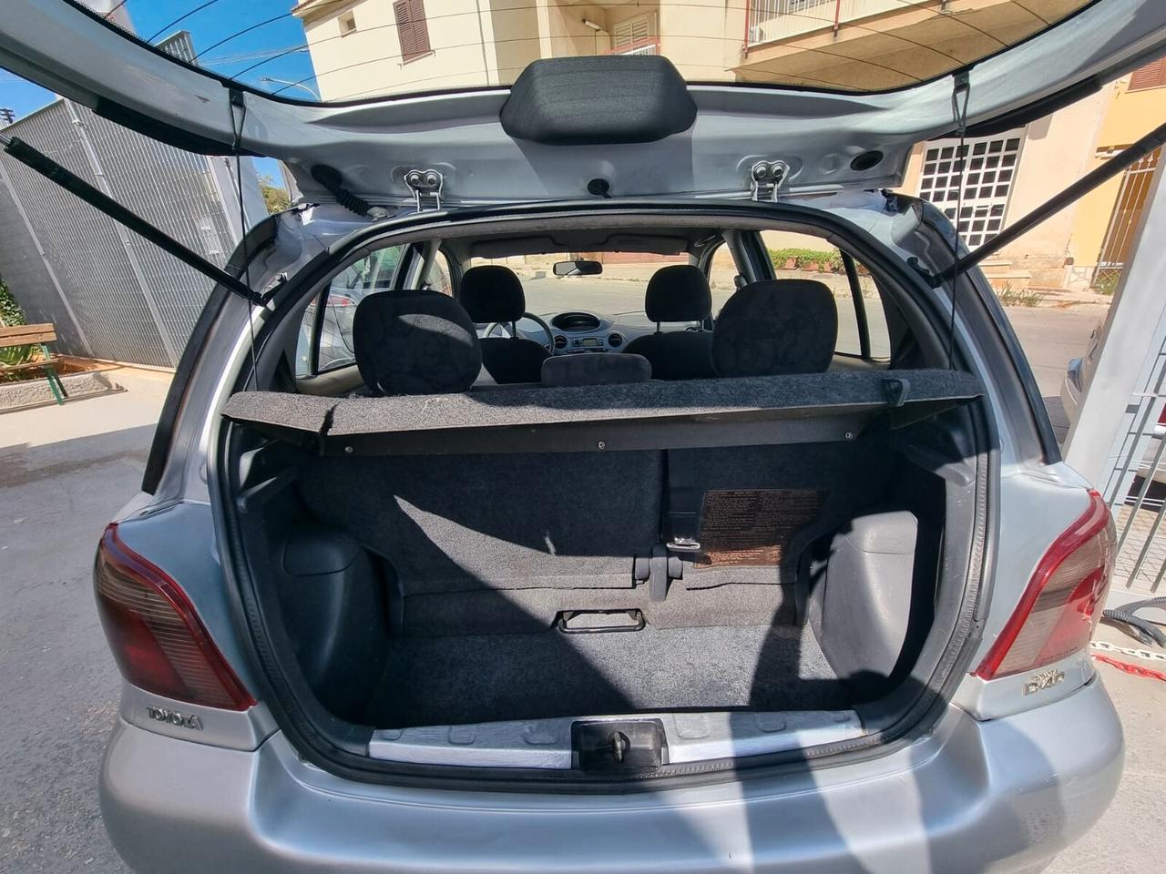 Toyota Yaris 1.4 tdi D-4D cat 5 porte