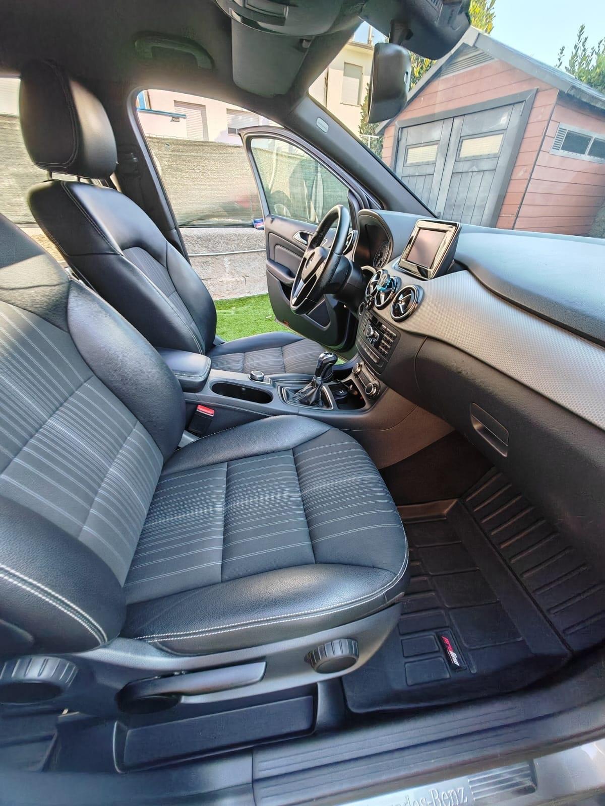 Mercedes-benz B 180 BlueEFFICIENCY Premium