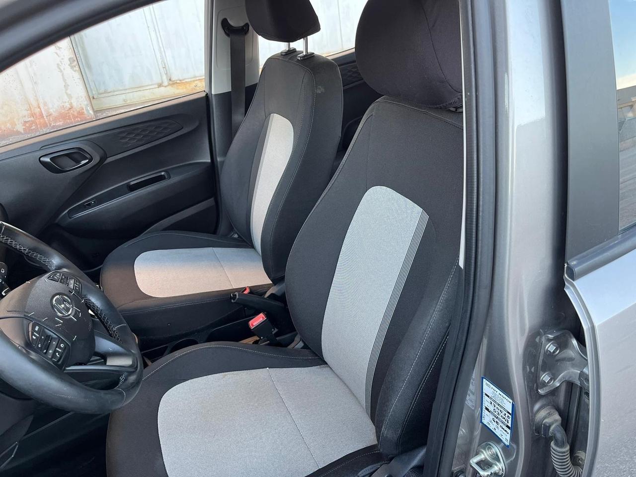 Pacchetto 2 auto incidentate : AYGO X - Hyundai I10