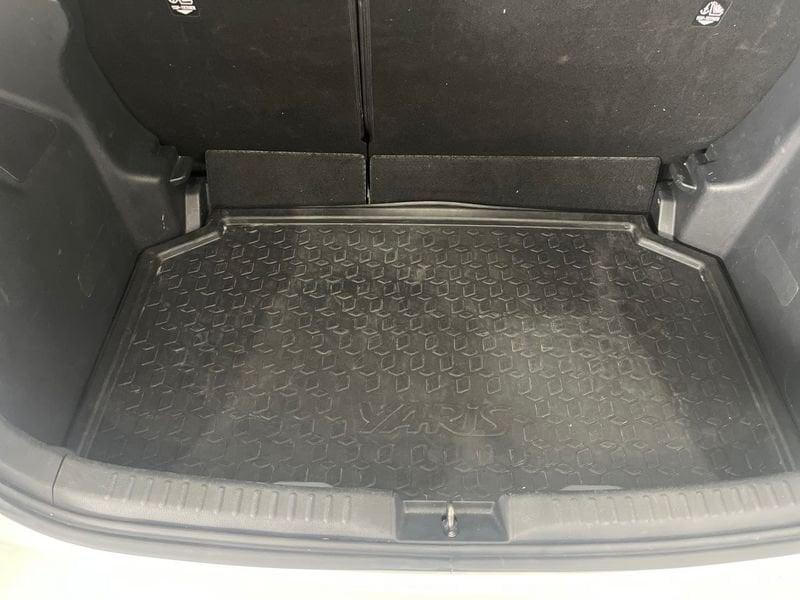 Toyota Yaris Yaris 1.0 Active IVA ESPOSTA