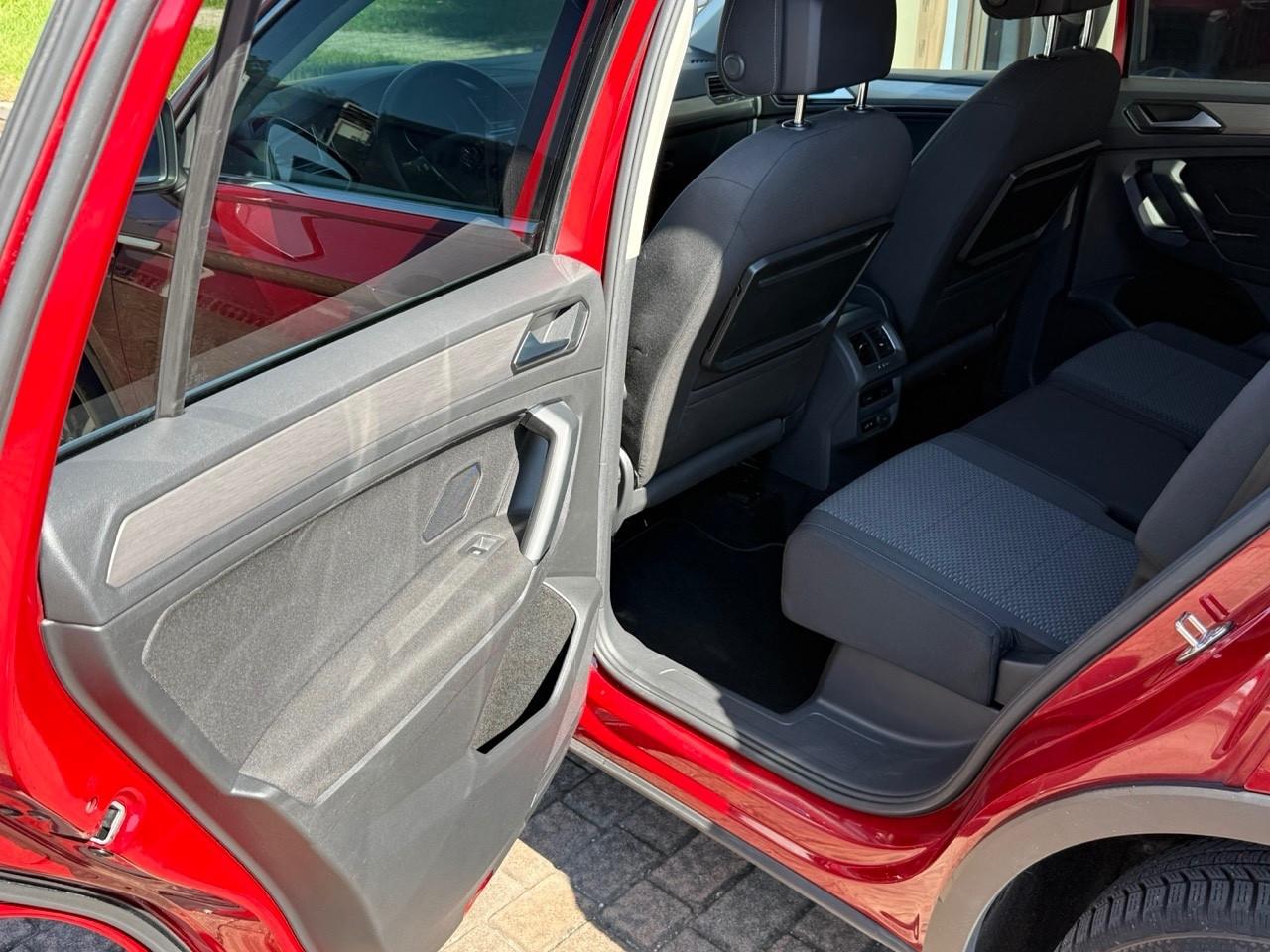 VW Tiguan Allspace 2.0 TDI DSG KEYLESS/CARPLAY/7POSTI