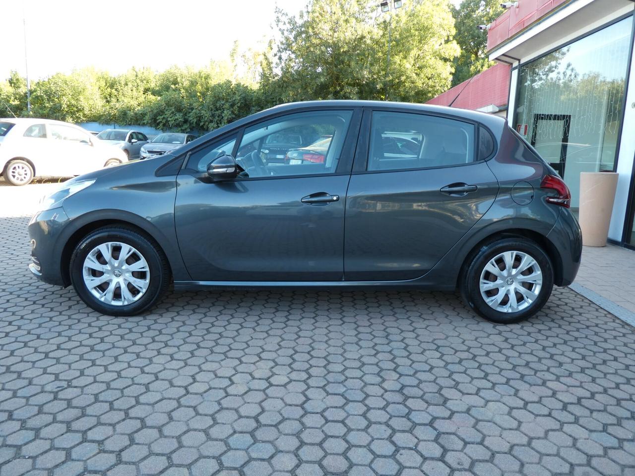 Peugeot 208 BlueHDi 75 Allure OK NEOPATENTATI