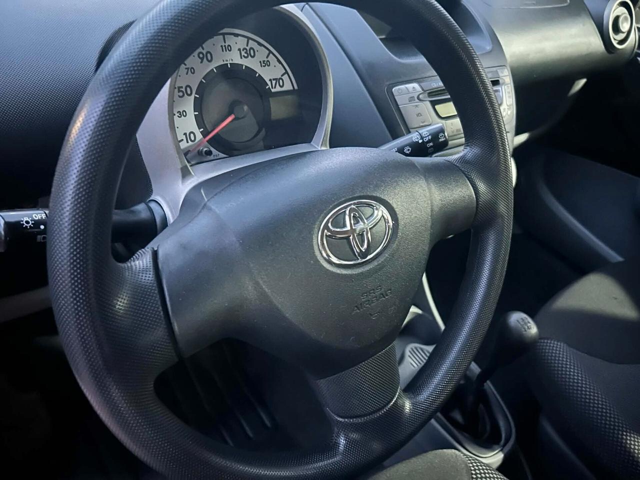 TOYOTA AYGO 1.0 68CV 2012 EURO 5 TOTAL BLACK