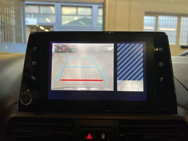 Toyota Proace City Verso 1.2 130 CV S&S Short A/T Luxury