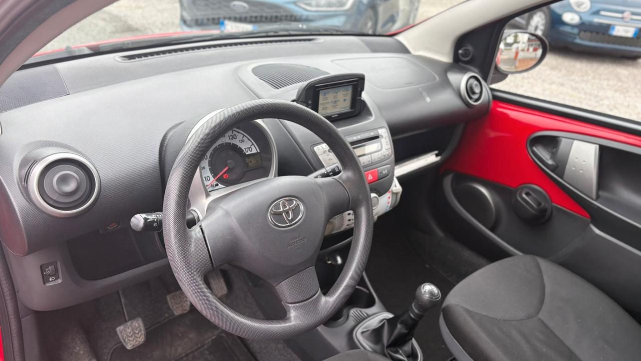 Toyota Aygo 1.0 12V VVT-i 5 porte Lounge Connect