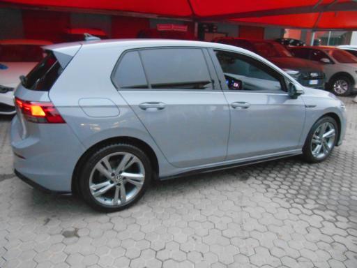 Volkswagen Golf 1.5 tsi evo R-Line 130cv SEDILI A GUSCIO
