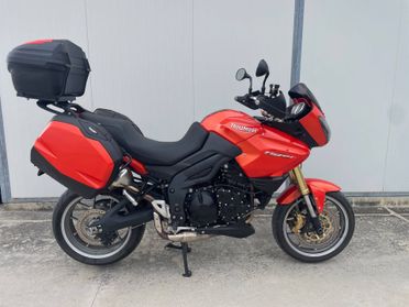 TRIUMPH Tiger - Tiger 1050