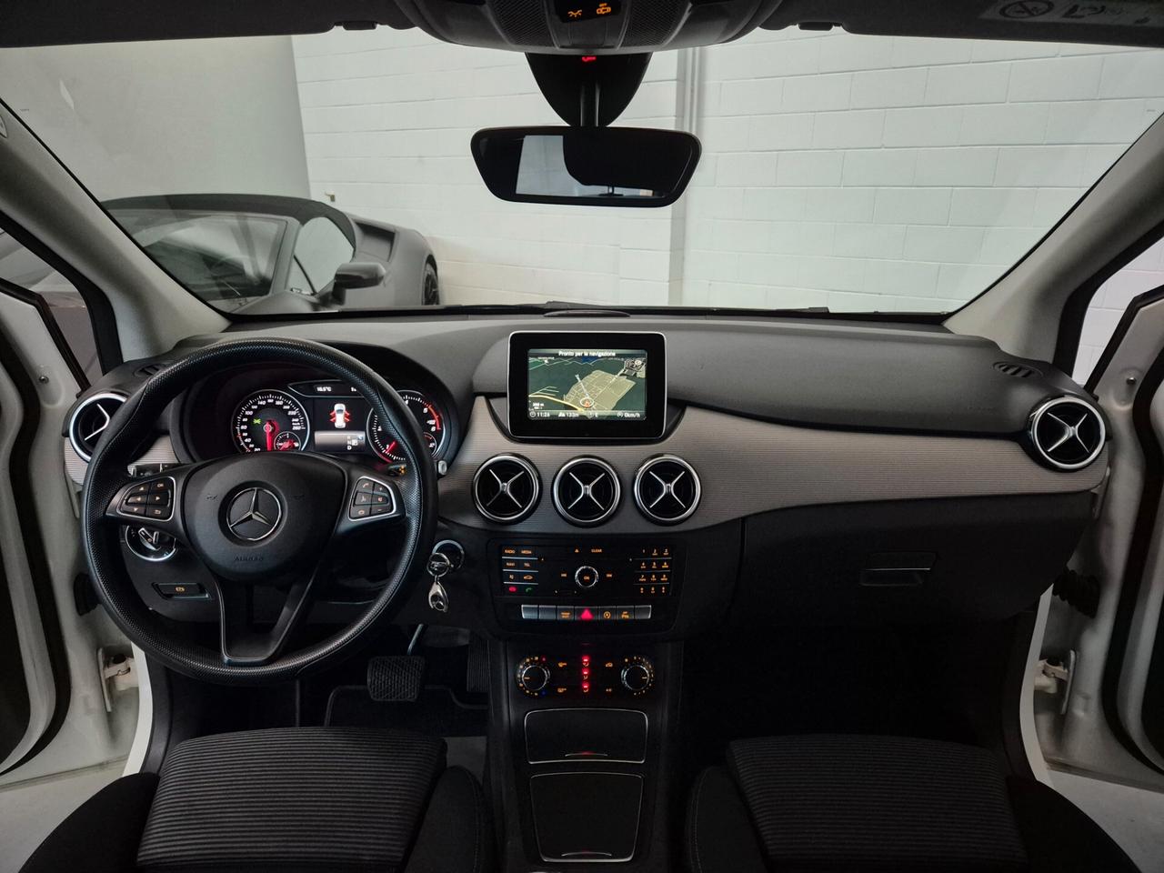 Mercedes-Benz B 180 CDI 1.5cc 109CV Automatica Premium OK Neopatentati