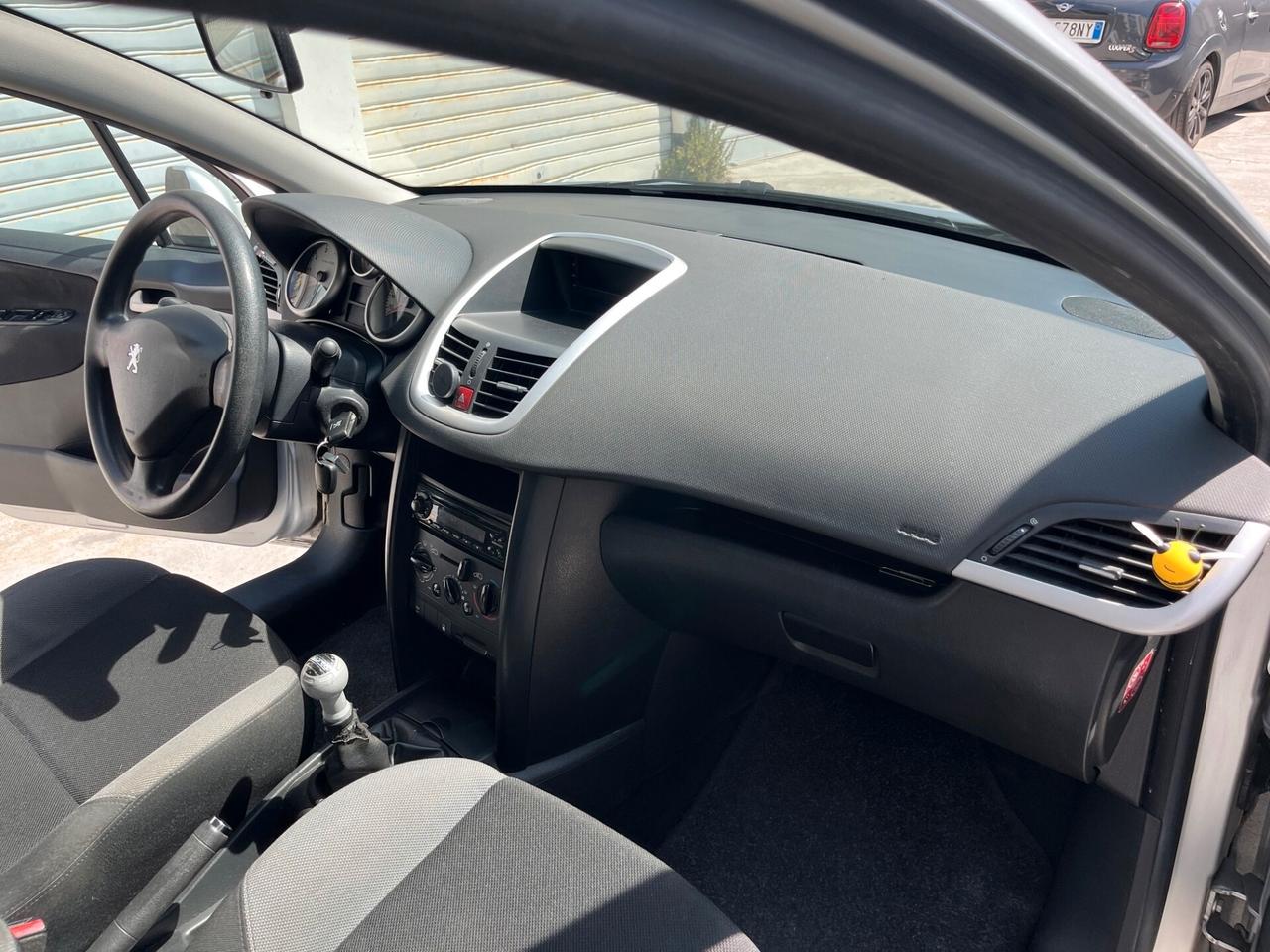 Peugeot 207 1.4 VTi 95CV 5p. XS
