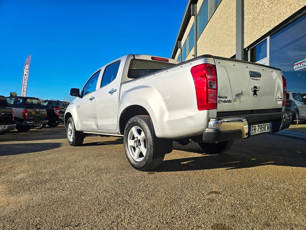 Isuzu D-Max 2.5 TDI 163CV SOLAR 4WD