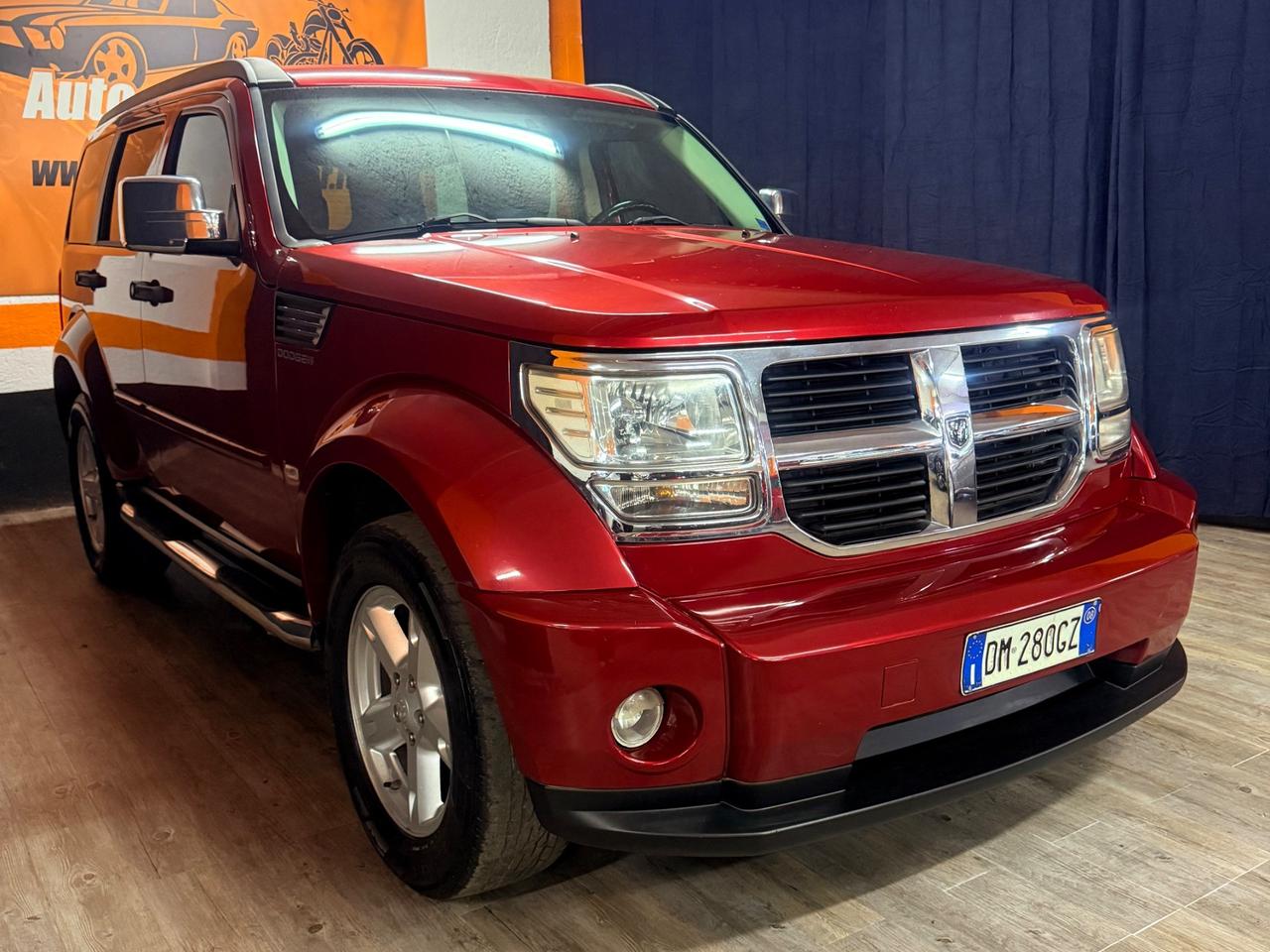 STRAORDINARIO DODGE NITRO 4×4 CON CAMBIO MANUALE