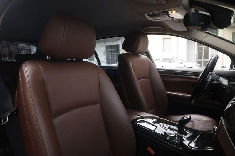 BMW Serie 5 525d Luxury Touring Unicoproprietario