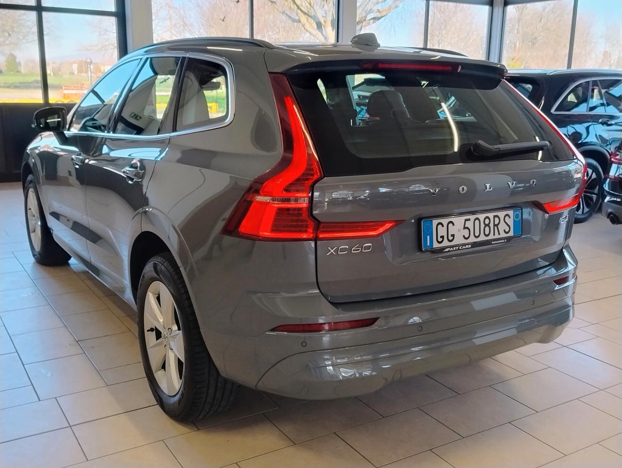 VOLVO XC60 2.0 B4 Geartronic Momentum *LED*CARPLAY*KEYLESS