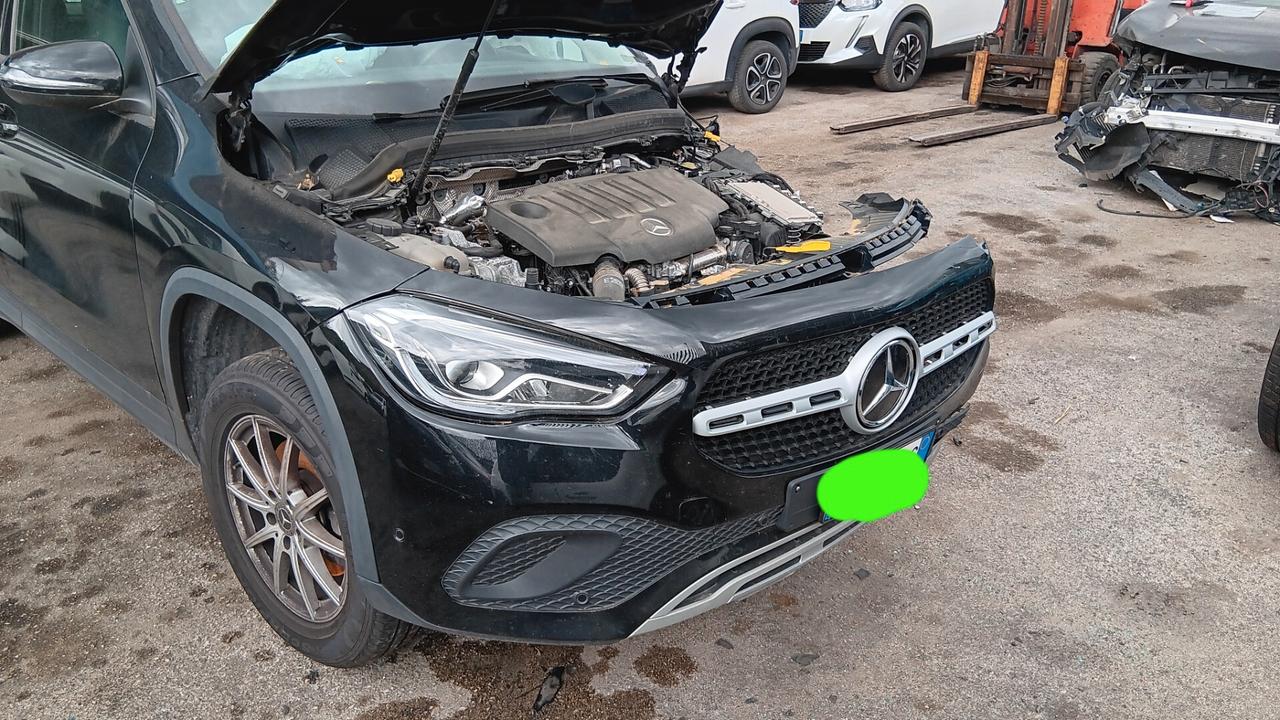 Mercedes GLA 200 CDI INCIDENTATA SINISTRATA MONDIALCARS 021