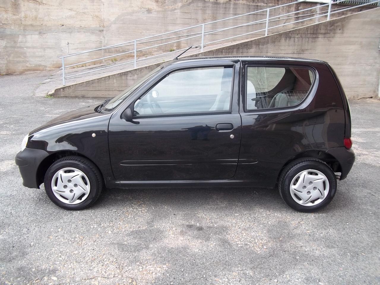 Fiat 600 1.1 Uniproprietaria 88.100 km!! Ok neopatentati Euro 4