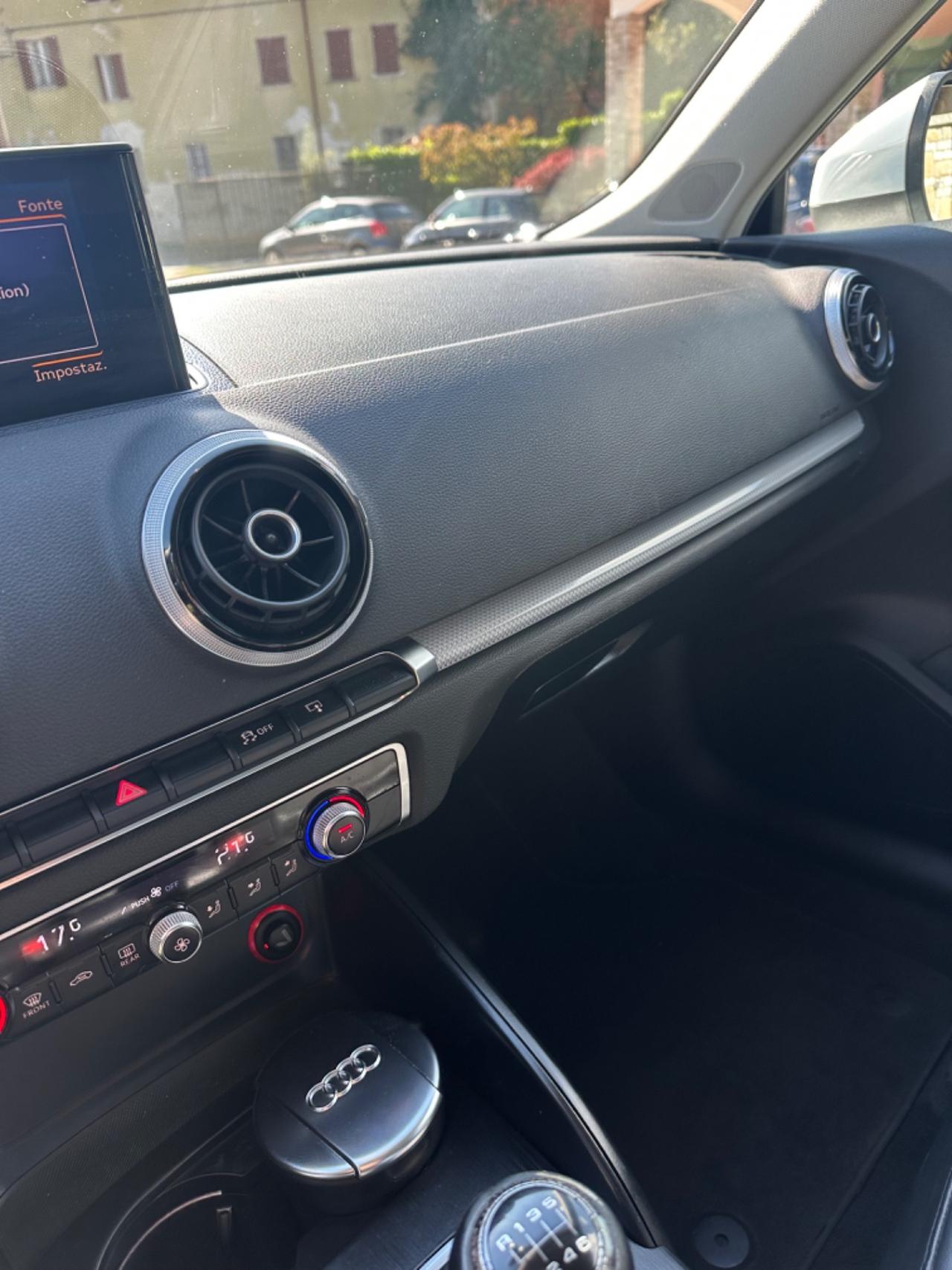 Audi A3 1.6 TDI SLINE KMCERT GARANZ UNICOPR