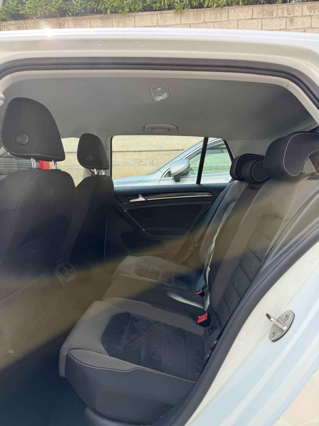 Volkswagen Golf Business 1.4 TGI DSG 5p. Highline BlueMotion