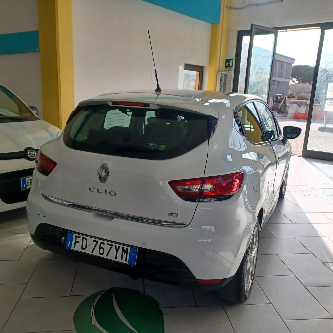 UNICO PROPRIETARIO CLIO 1.5 DCI NEOPATENTATI