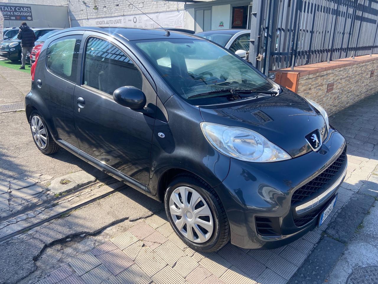 Peugeot 107 1.0 68CV 5p. Desir ha solo 30493km