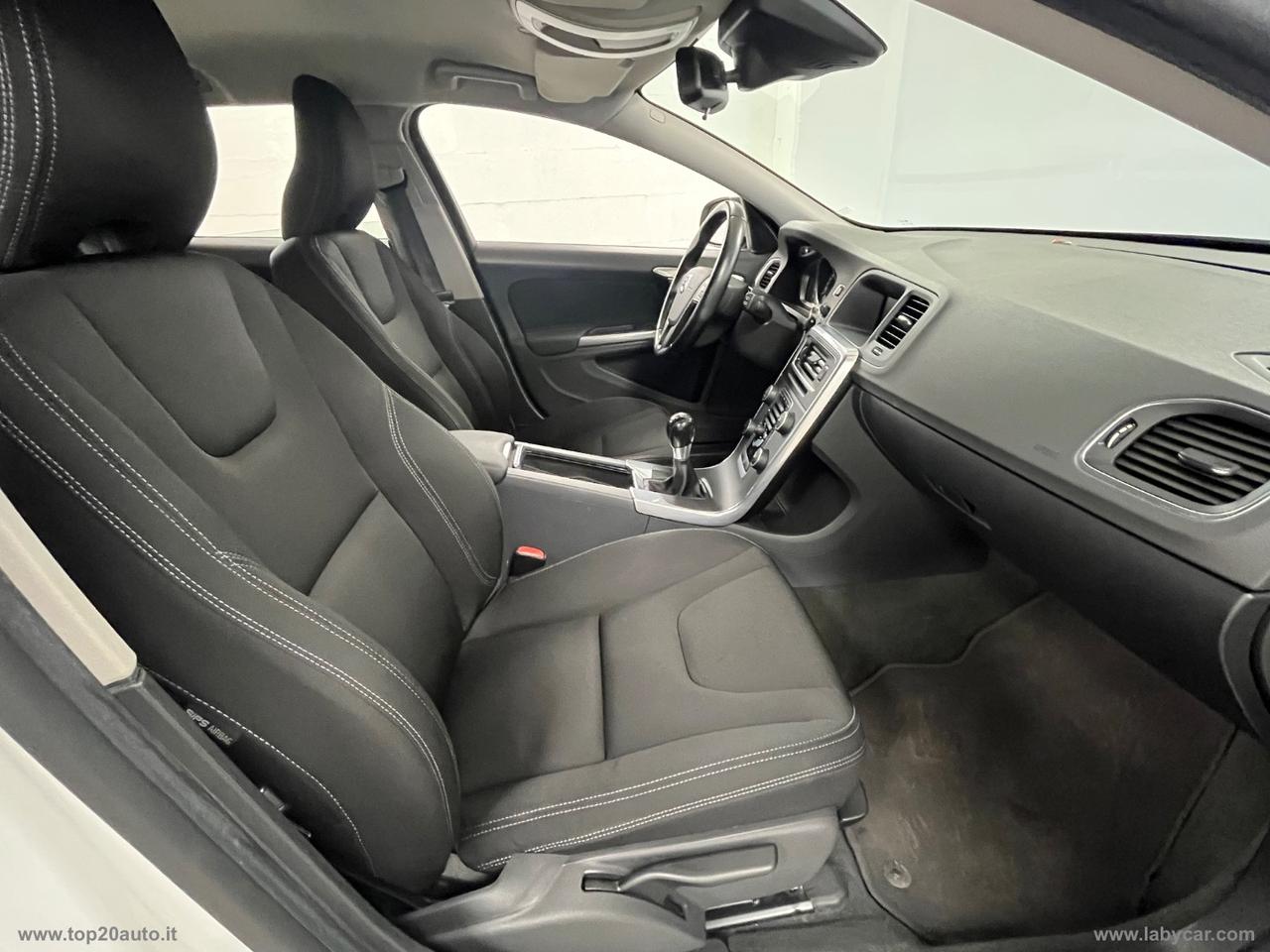 VOLVO V60 D2 1.6 Business|GANCIO TRAINO|97.000 CHILOMETRI CERT.