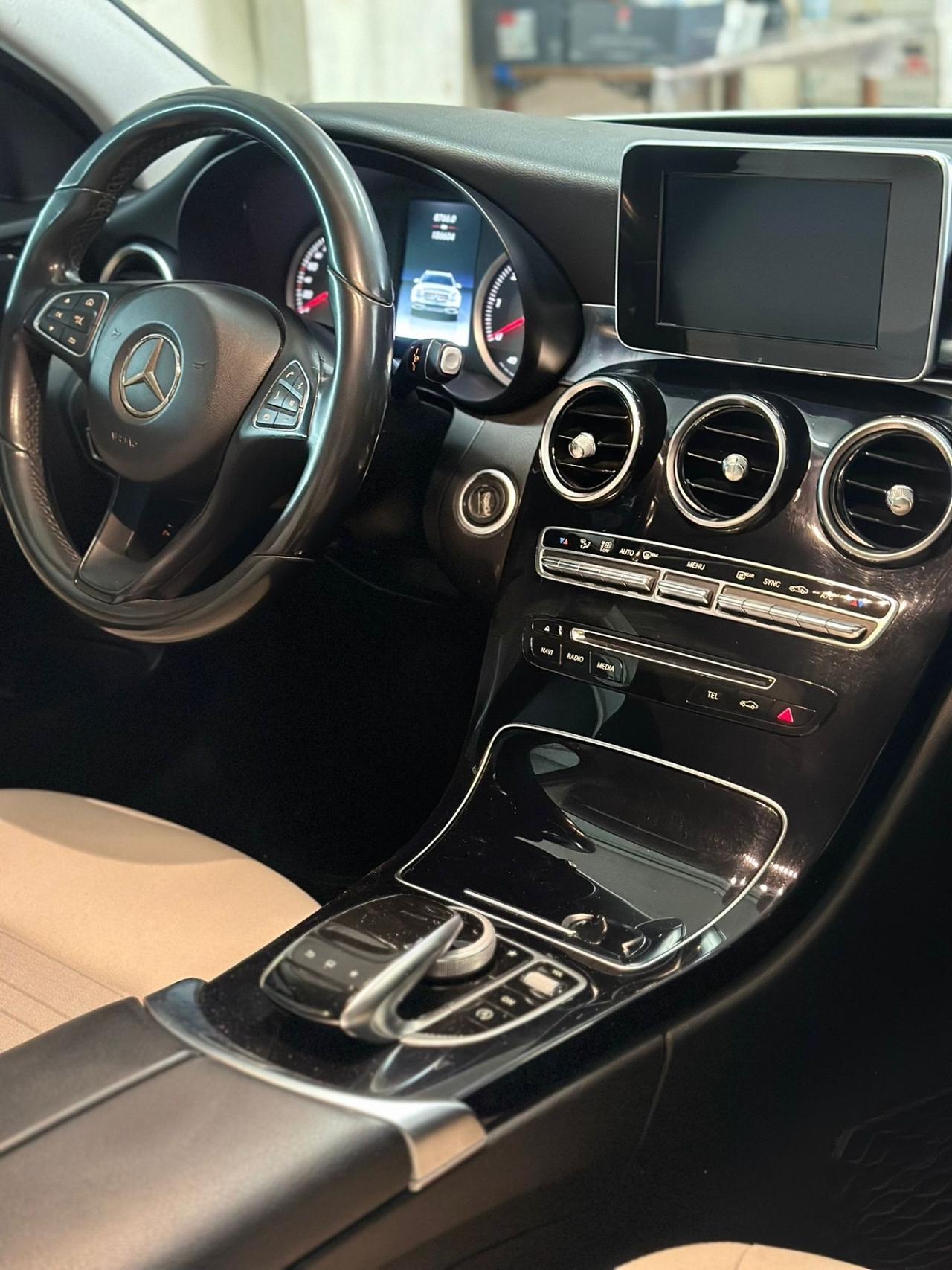Mercedes Benz C220 2014