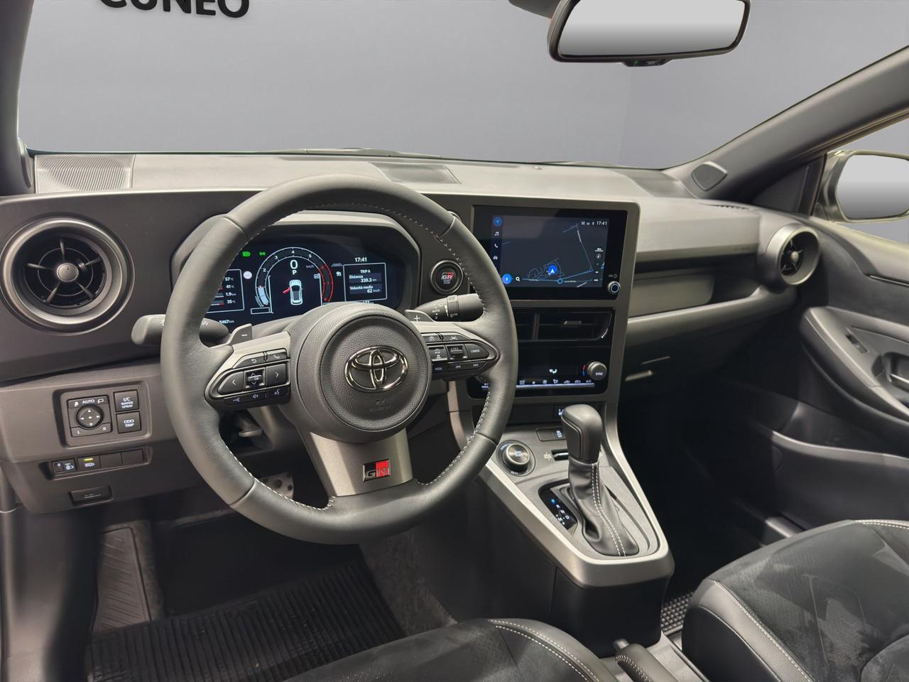 Toyota GR Yaris 1.6 Circuit dat-8