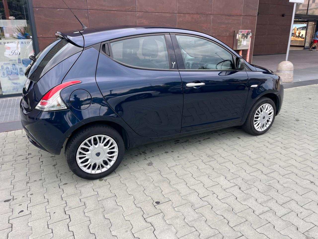 Lancia Ypsilon 1.2 69 cv Silver solo 30.000 km