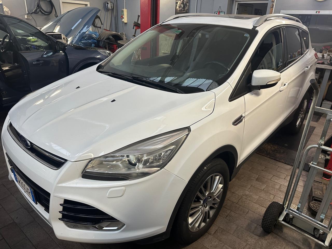 Ford Kuga 2.0 TDCI 163 CV 4WD Problemi cambio.