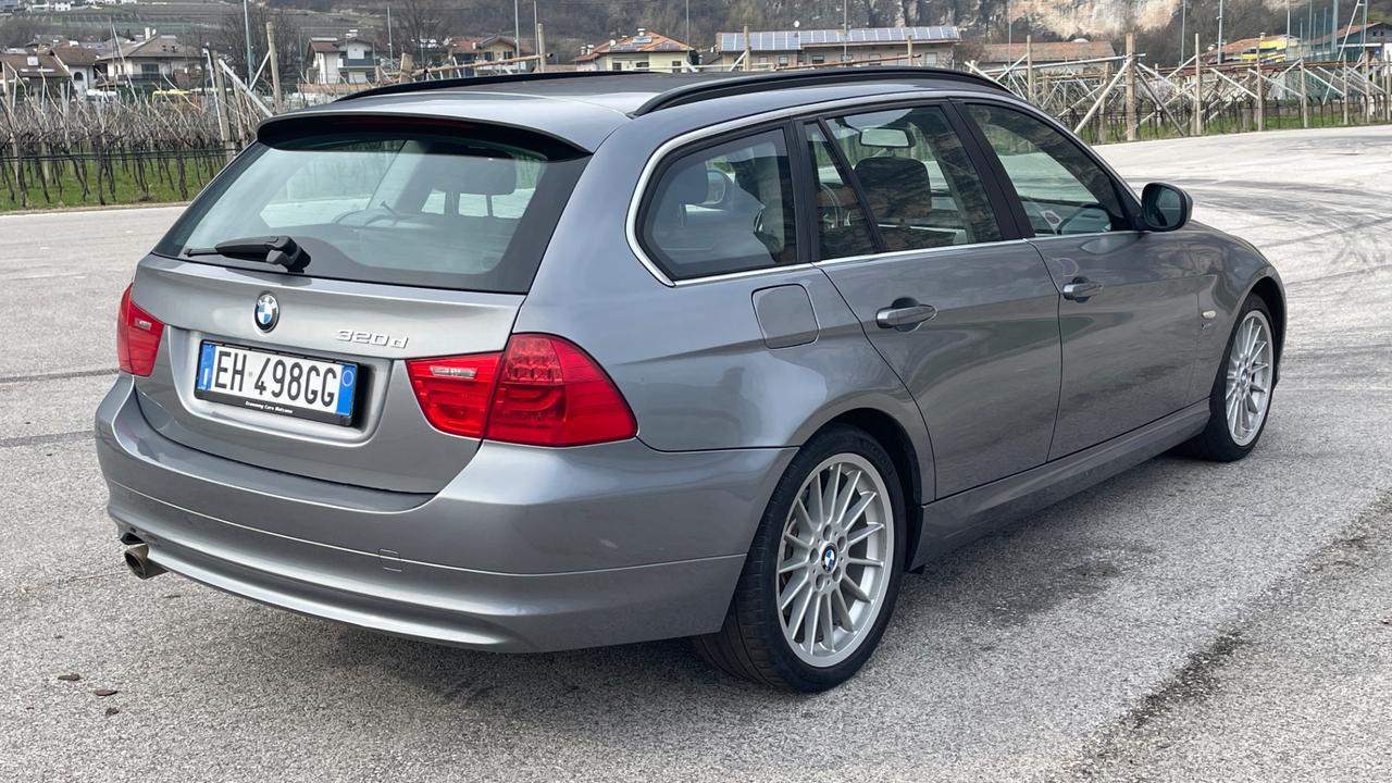 BMW 320D XDRIVE TOURING MANUALE - 2011