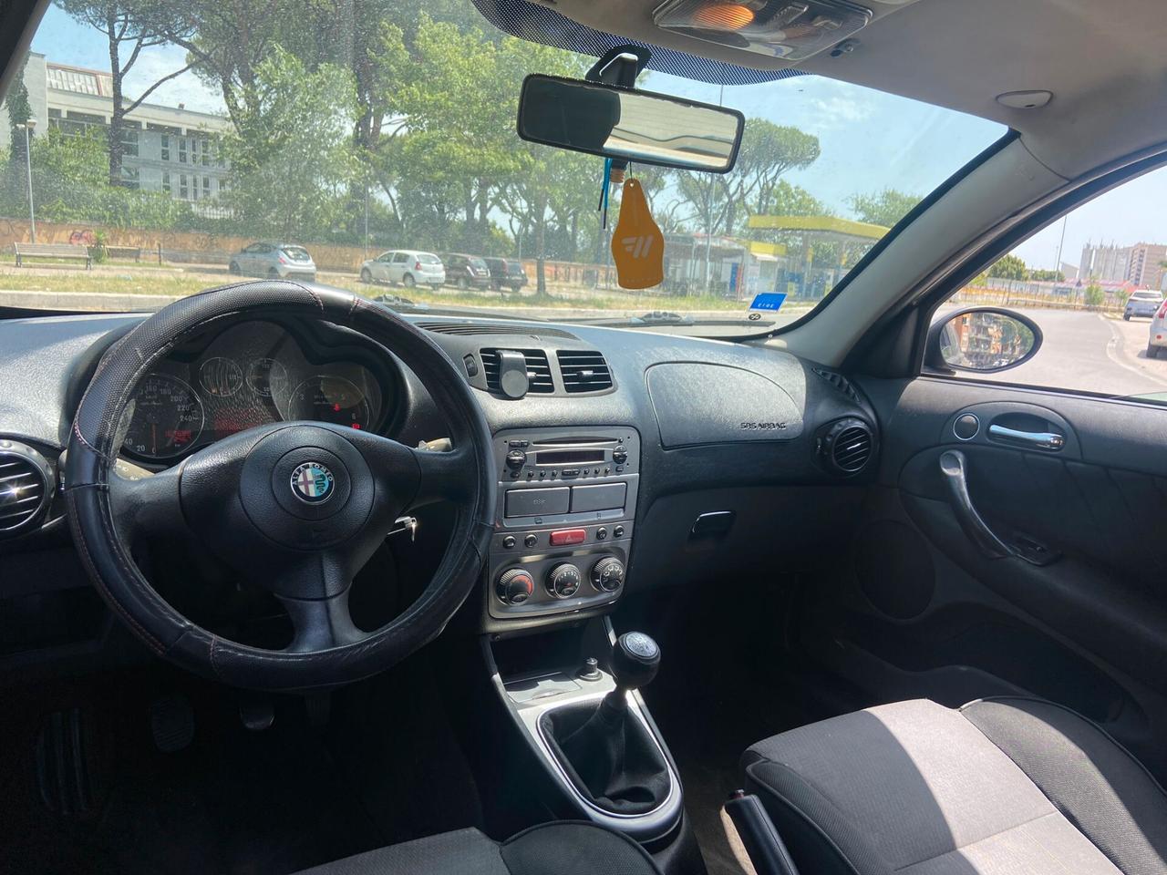 Alfa Romeo 147 1.9 JTD M-JET 16V 5 porte Dist.