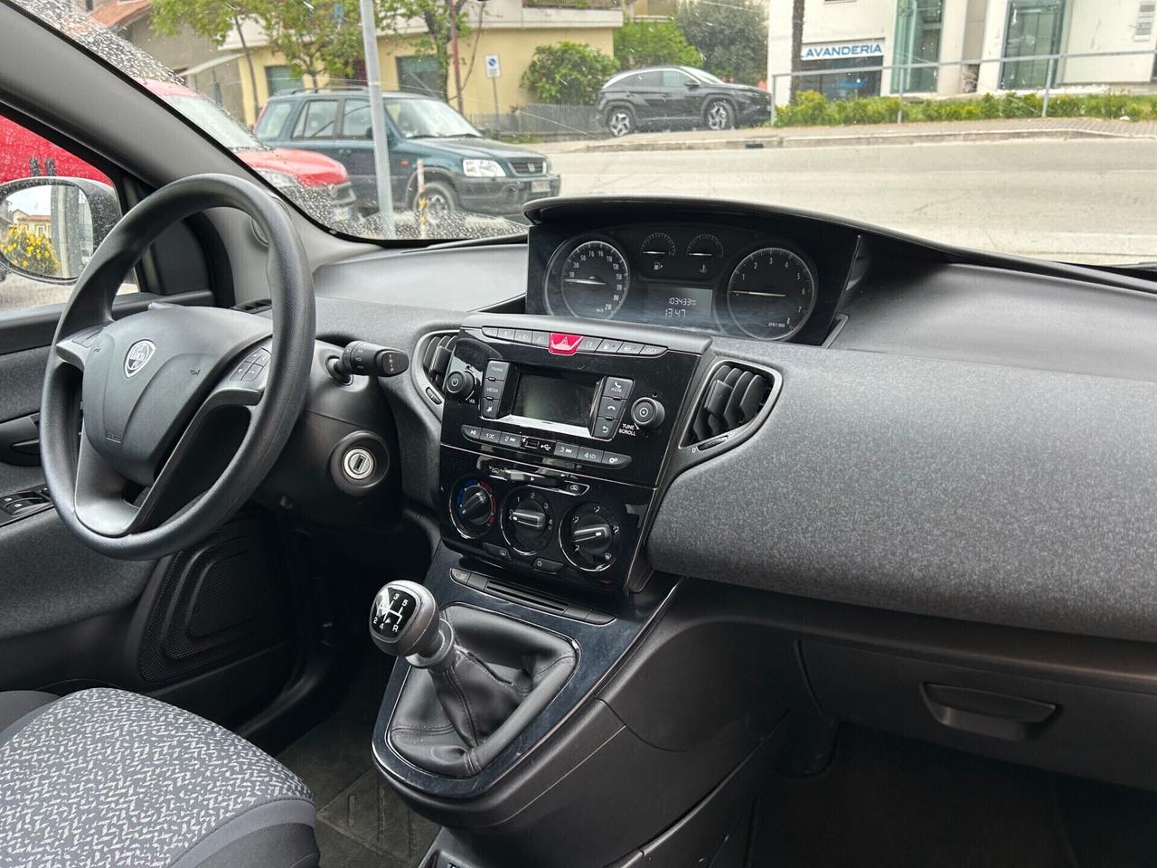 Lancia Ypsilon 1.2 “IMPIANTO GPL DI SERIE “