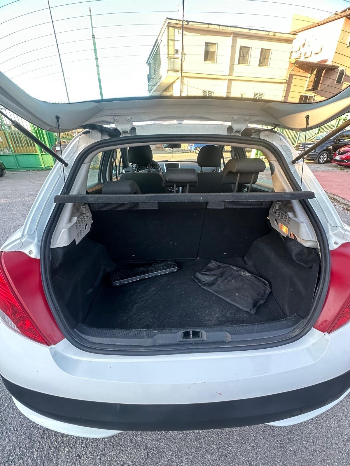 Peugeot 207 Plus 1.4 8V 75CV 5p. ECO GPL