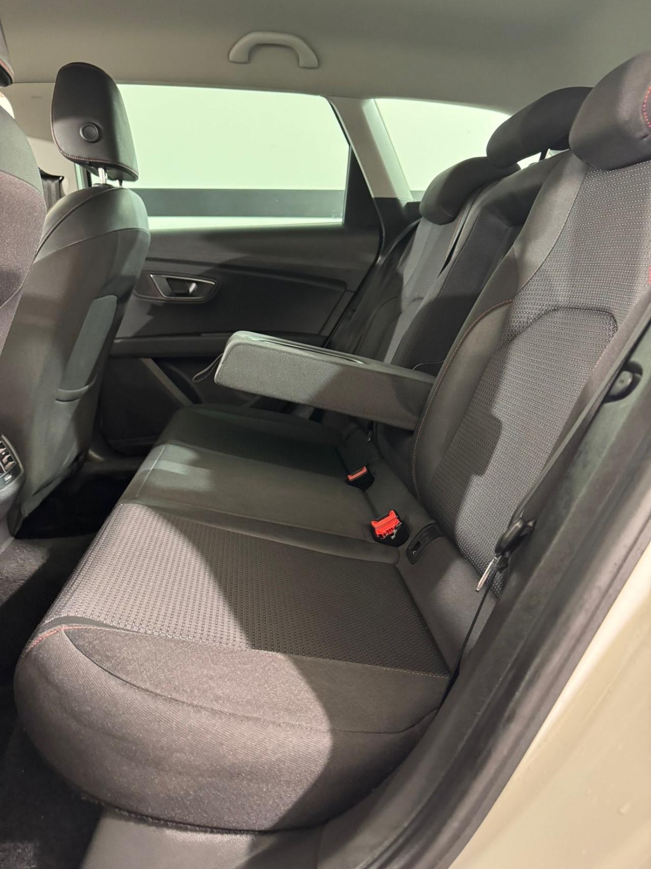 Seat Leon 2.0 TDI 150 CV FR *GANCIO TRAINO*