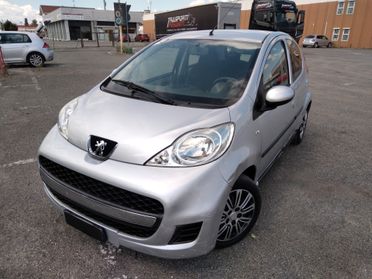 Peugeot 107 1.0 68CV 5p. Sweet Years xneopatentati
