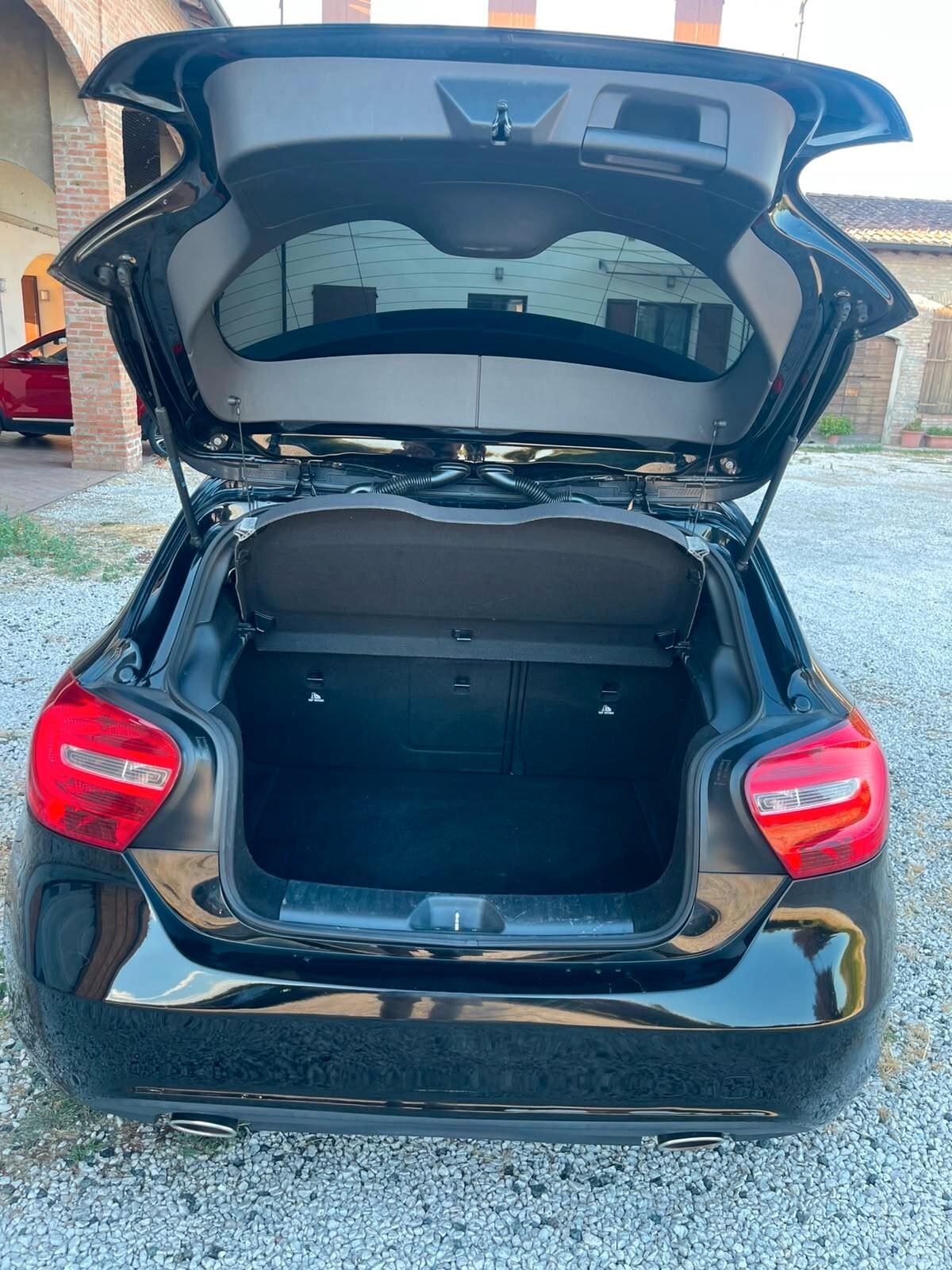 Mercedes-benz A 160 CDI Premium Dark Night Edition