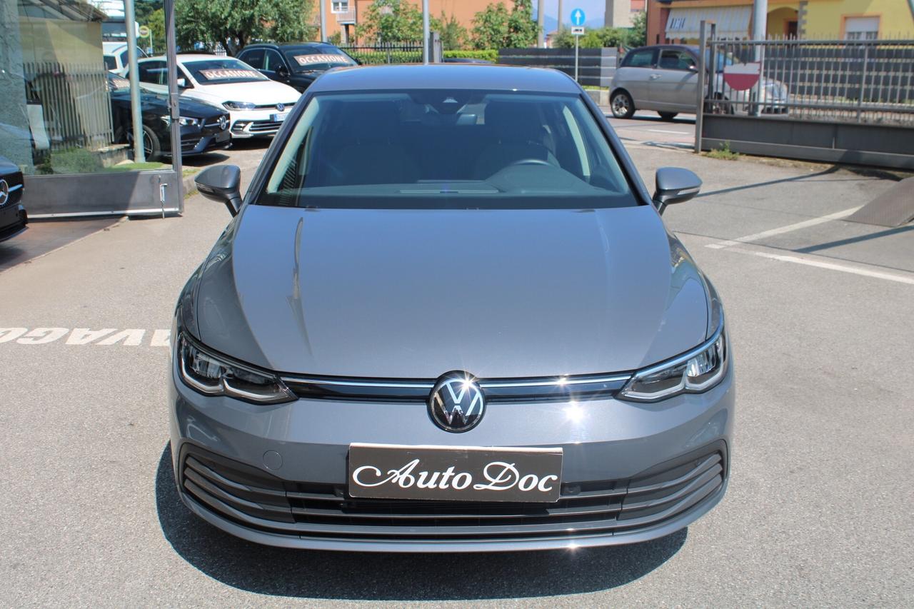 Volkswagen Golf 2.0 TDI SCR Life FARI A LED VETRI SCURI