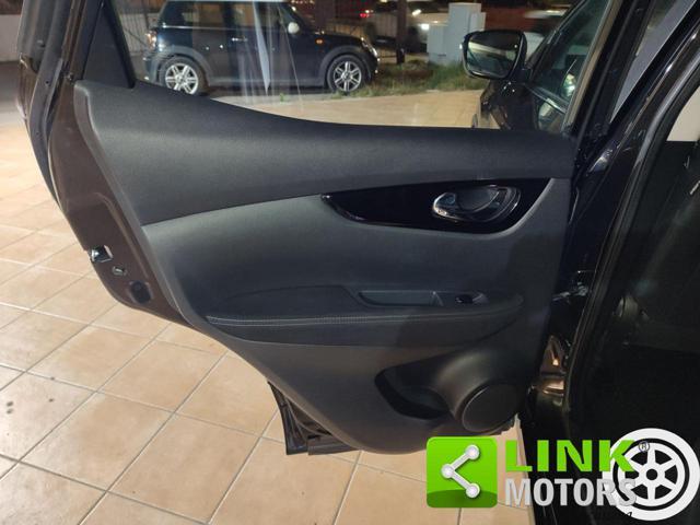 NISSAN Qashqai 1.5 dCi N-Connecta