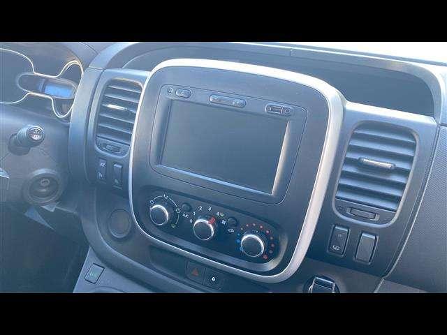 Renault trafic T27 2.0 dci 120cv L1H1